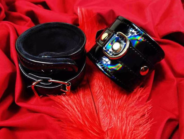 Slick 7-piece Bondage Kit